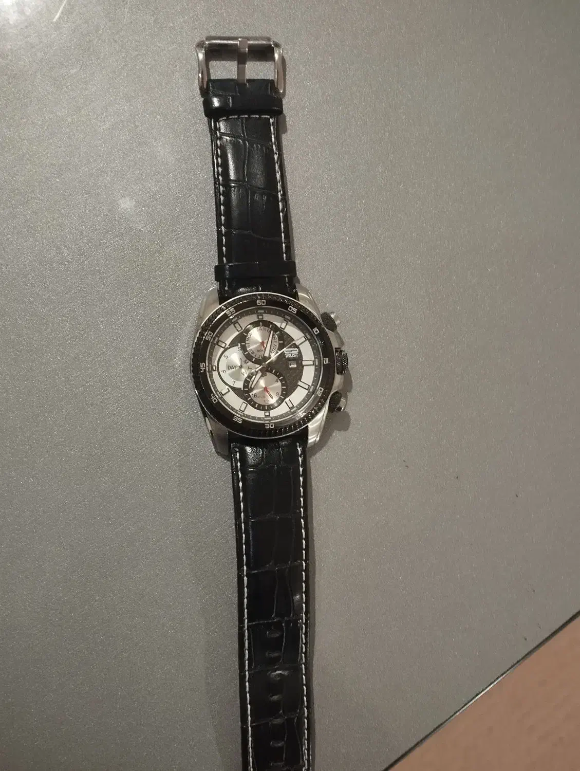 ساعت تراست|ساعت|محمدشهر, محمدشهر|دیوار