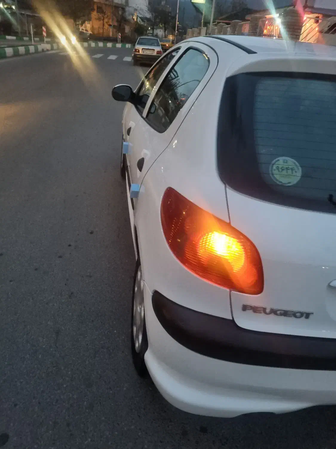 ۲۰۶مدل۹۸|خودرو سواری و وانت|گرگان, |دیوار