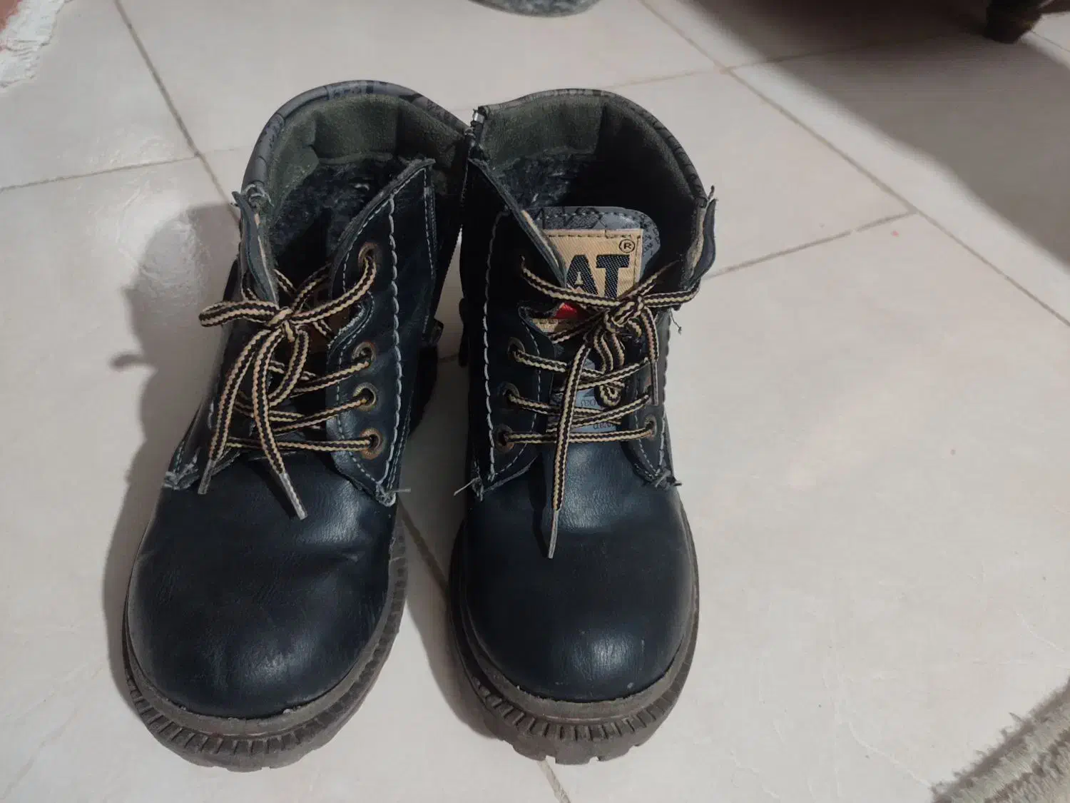 پوتین پسرانه|کفش و لباس بچه|مراغه, |دیوار