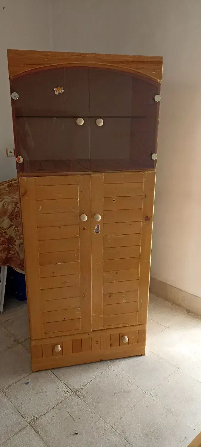 تخت و کمد درحد نو|تخت و سرویس خواب|سبزوار, جوادیه شرقی|دیوار