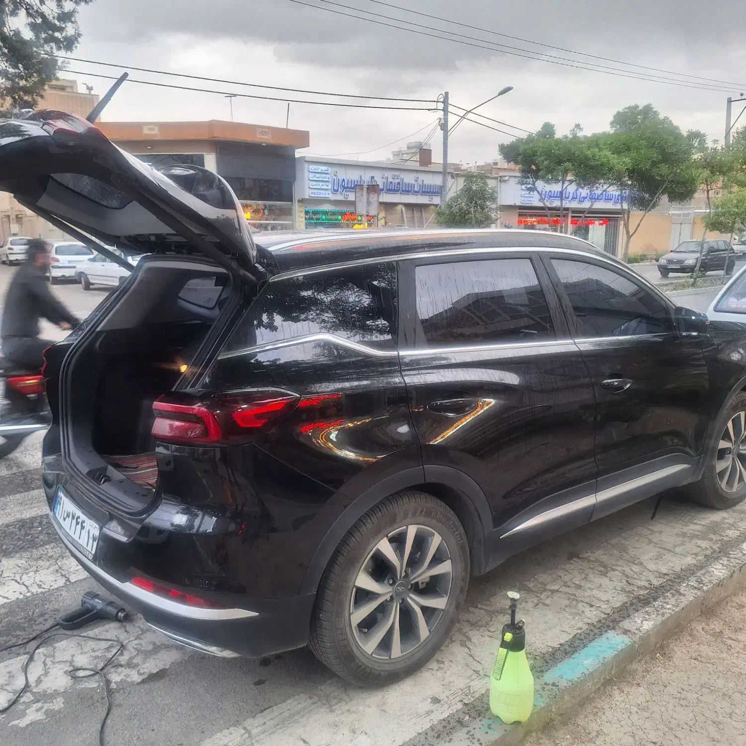 نصب شیشه دودی سپاهانt1000|خدمات موتور و ماشین|اصفهان, مارچین|دیوار