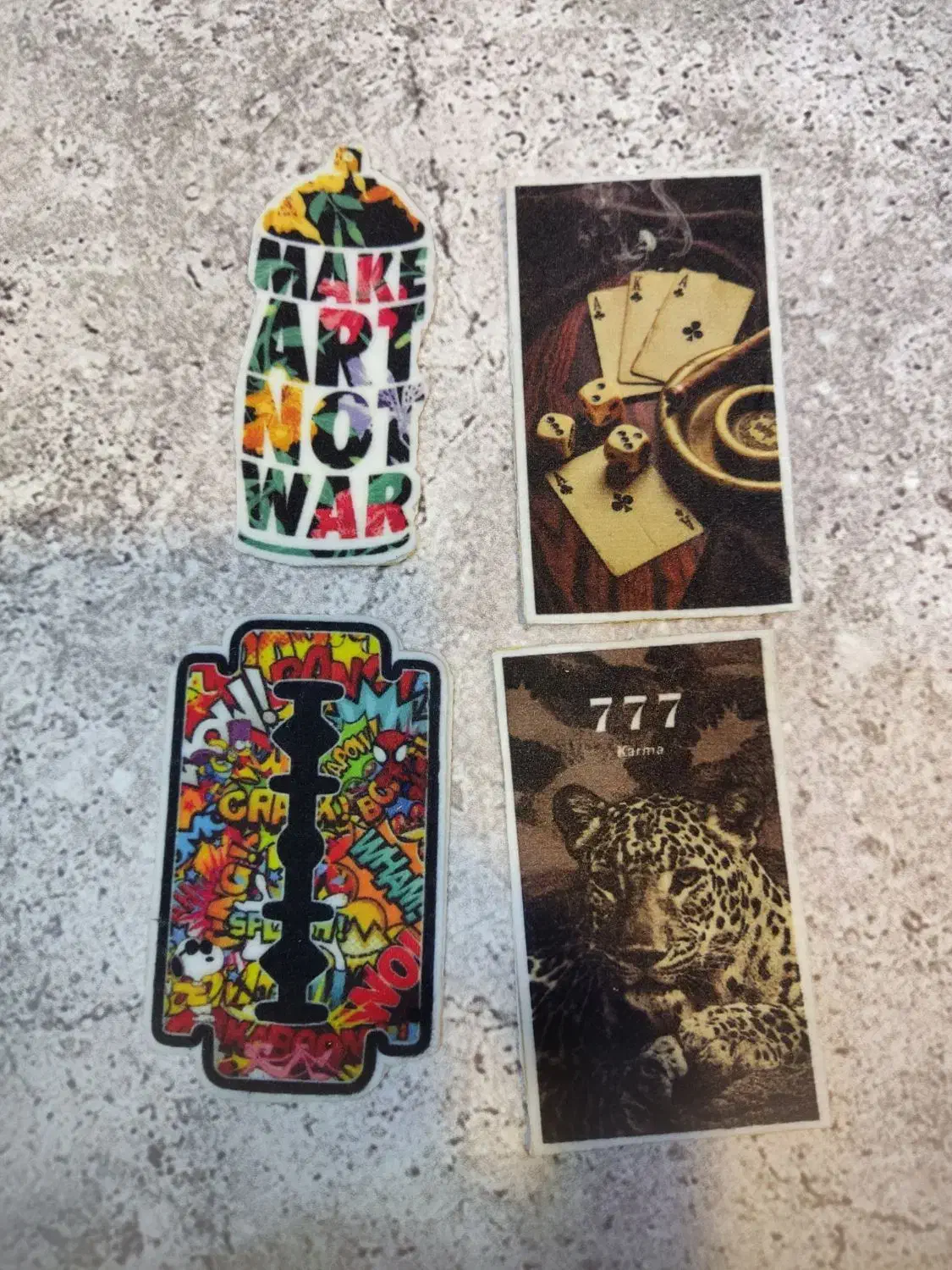 استیکر لباس،(ضد آب و ضد خش)|لوازم التحریر|بابل, |دیوار