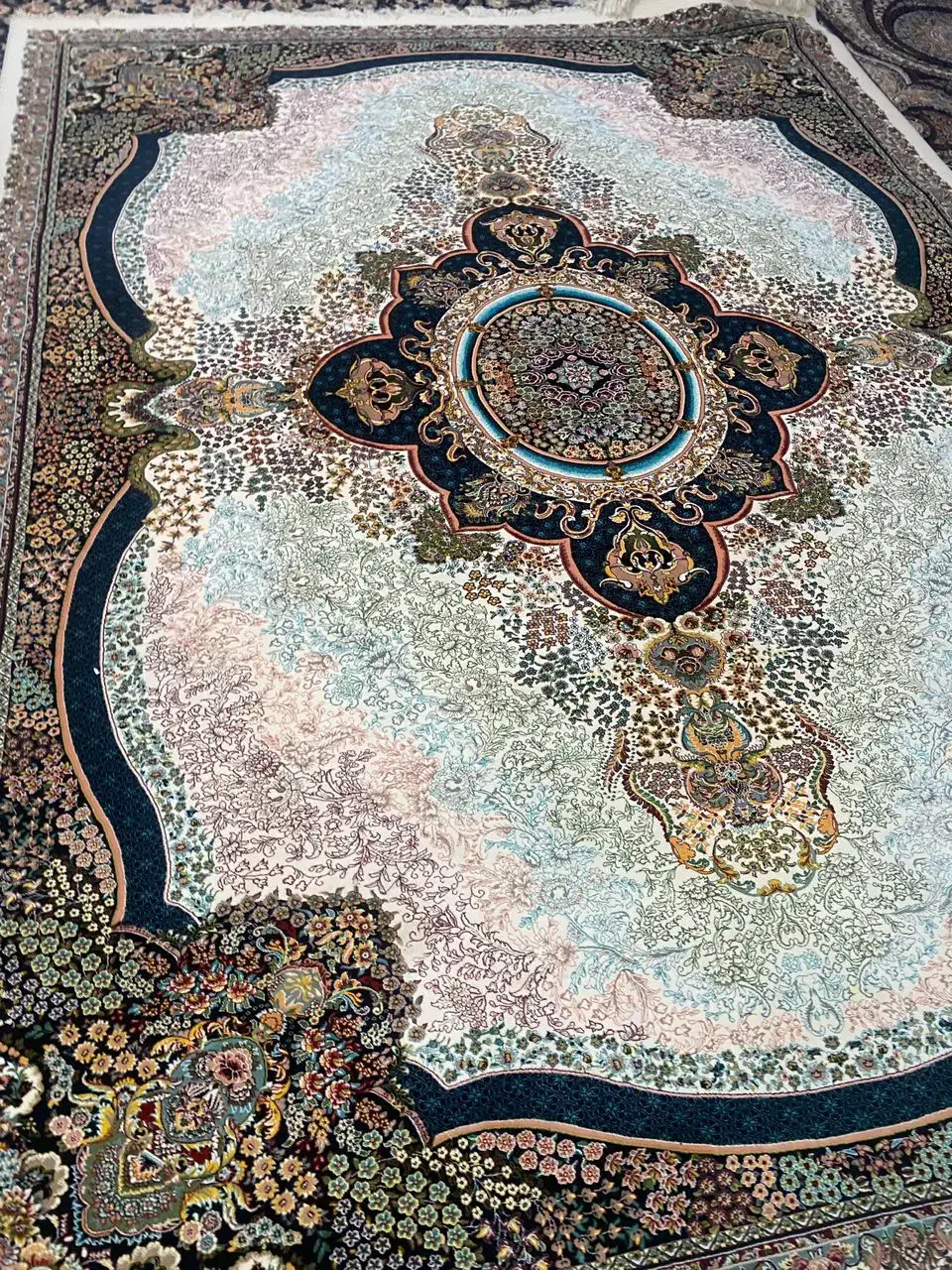 یه جفت قالی درحد نو|فرش|اهواز, دغاغله|دیوار