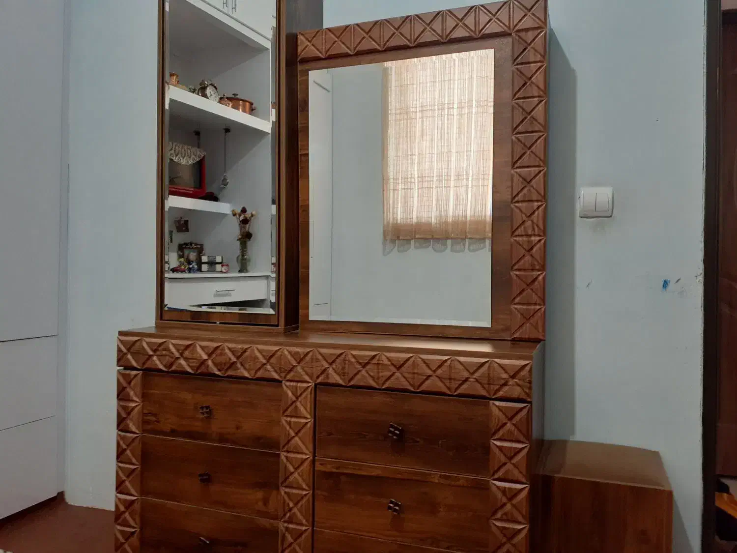 میز ارایش|تخت و سرویس خواب|مشهد, الهیه|دیوار