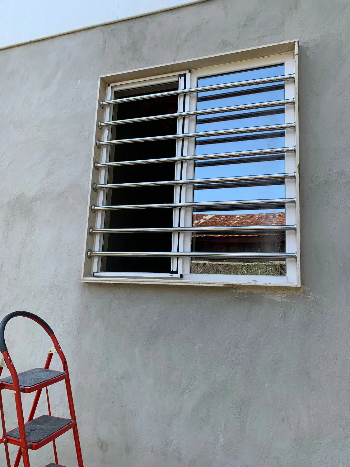 نرده استیل وحفاظ پشت پنجره|خدمات پیشه و مهارت|رشت, معلم|دیوار