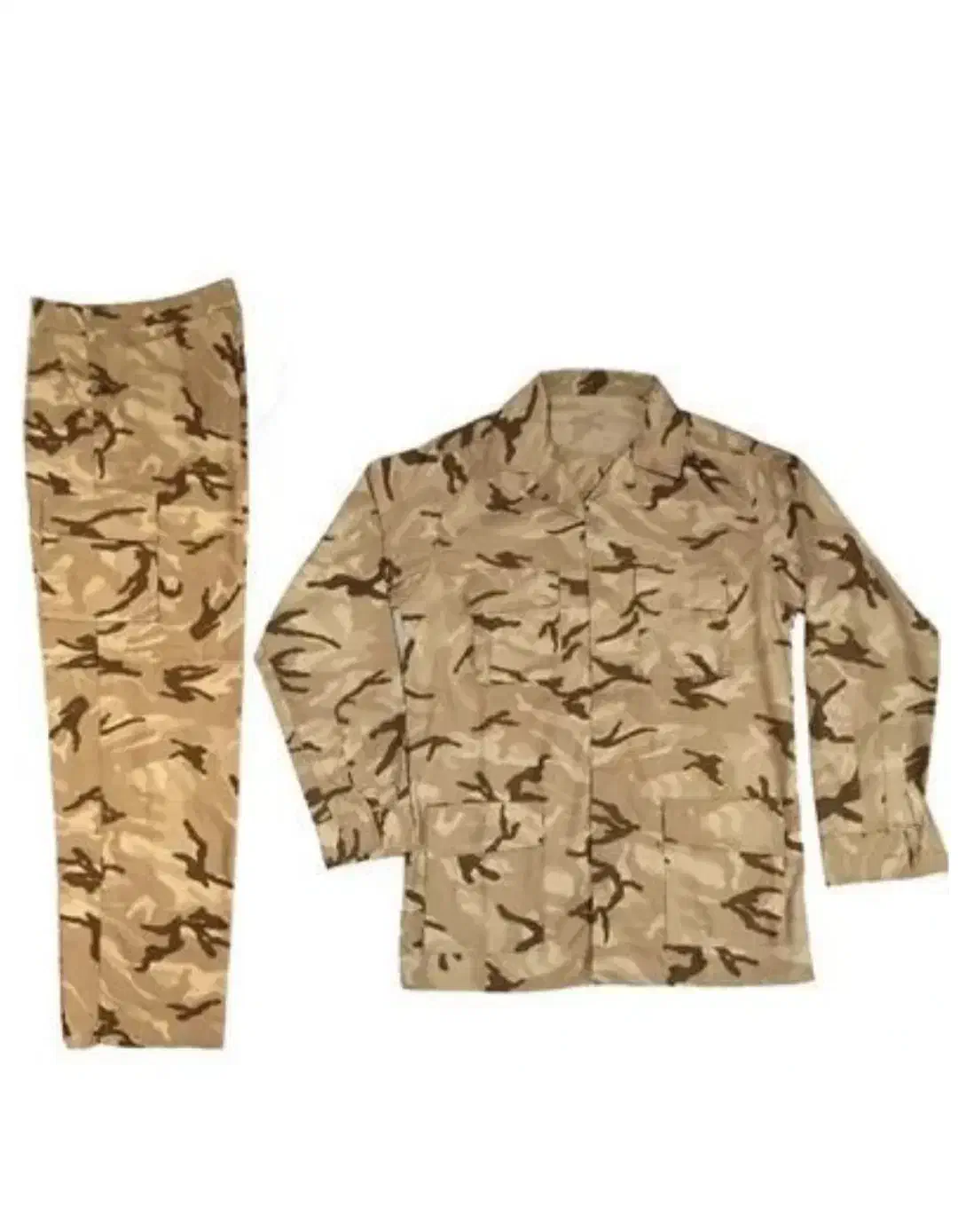 لباس و پوتین سربازی|لباس|تربت جام, کشتارگاه|دیوار