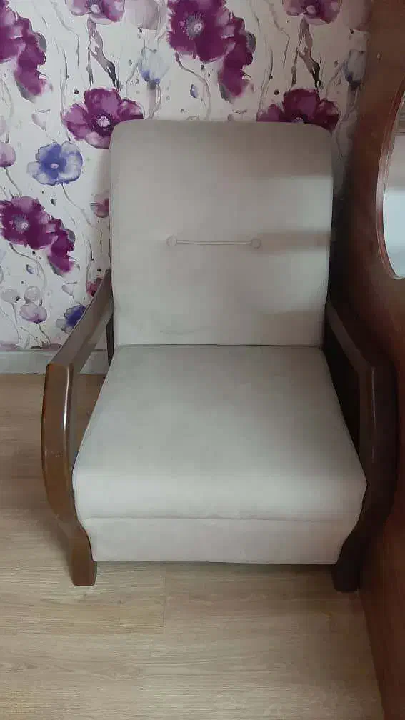 مبل ۷ نفره|مبلمان خانگی و میز عسلی|رشت, شالکو|دیوار