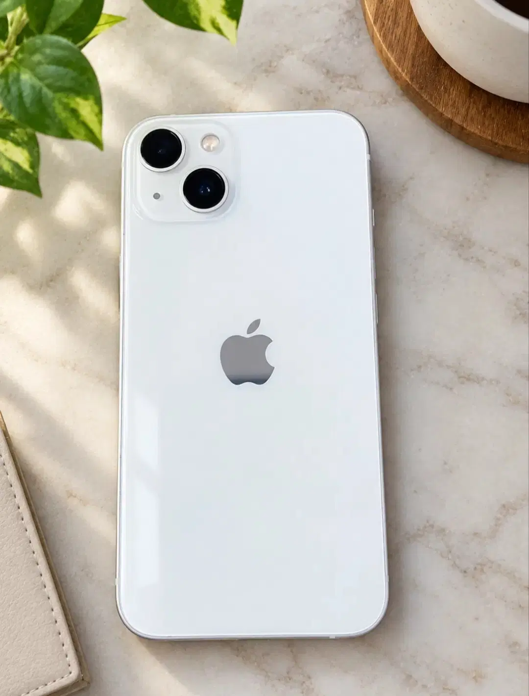 iPhone 13 normal|موبایل|خوی, |دیوار
