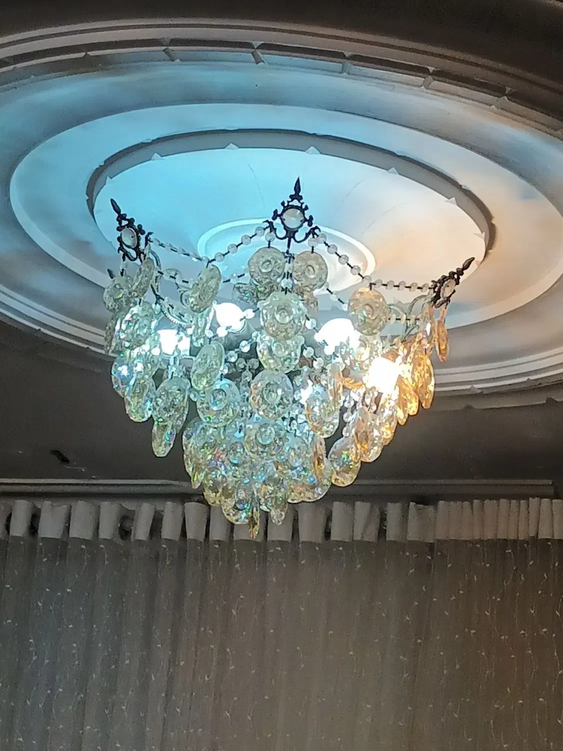 لوسترسقفی برنجی|لوستر و چراغ آویز|رشت, دباغیان|دیوار