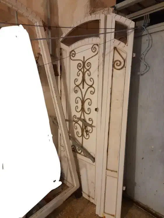 درب حیاط دو لنگه سنگین نفر رو ماشین رو نیس|مصالح و تجهیزات ساختمان|دوگنبدان, |دیوار