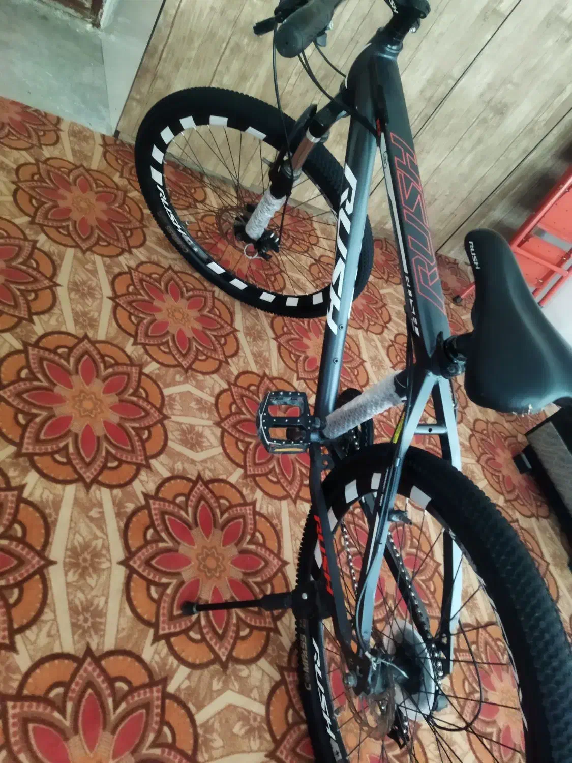 دوچرخه 26|دوچرخه، اسکیت، اسکوتر|ایوان, |دیوار