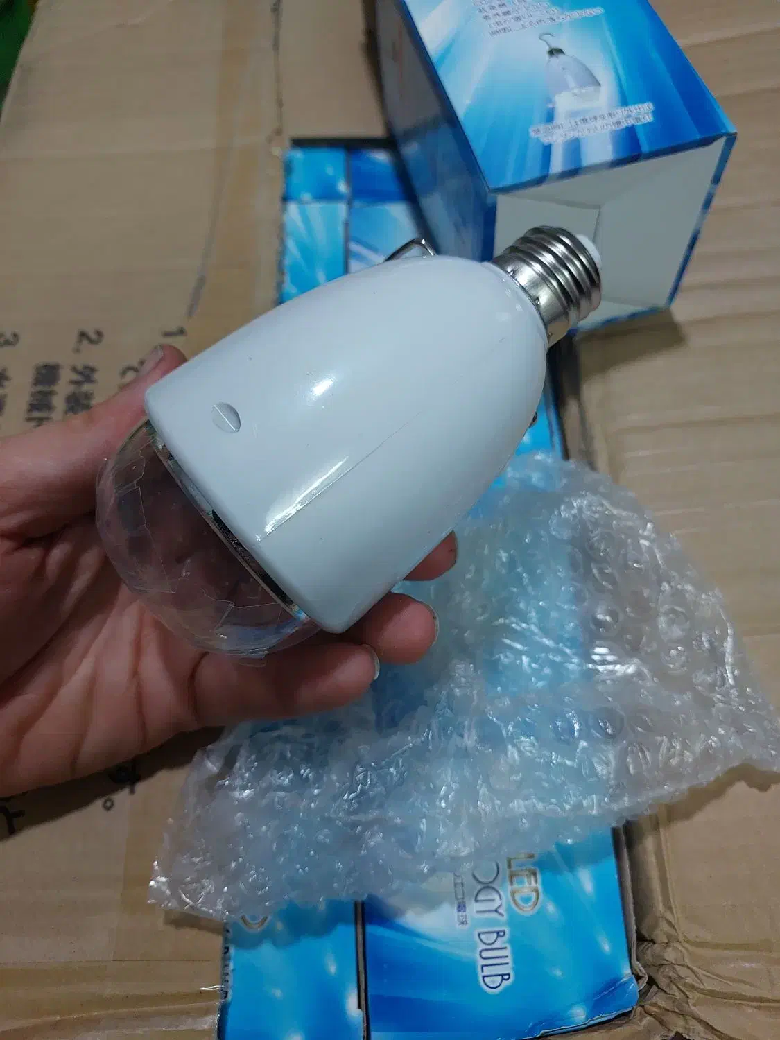 لامپ های شارژری ژاپنی|لامپ و چراغ|اندیشه, اندیشه فاز ۱|دیوار