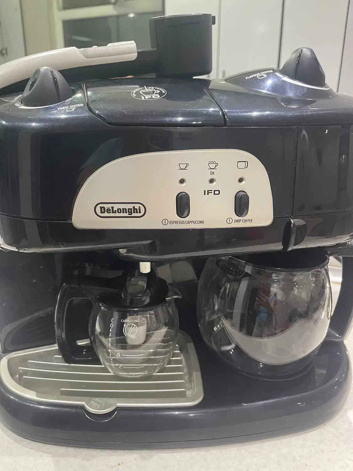 قهوه جوش دلونگی سالم و تمیز|سماور، چای‌ساز، قهوه‌ساز|ری, فیروزآباد|دیوار