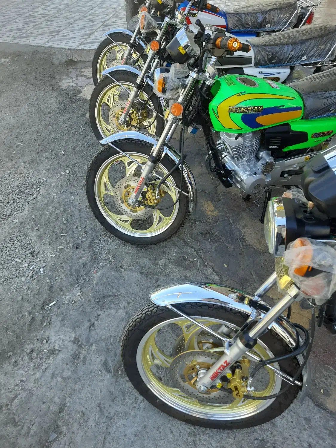 نیکتاز ۲۰۰ جفت دیسک|موتورسیکلت|سنندج, |دیوار