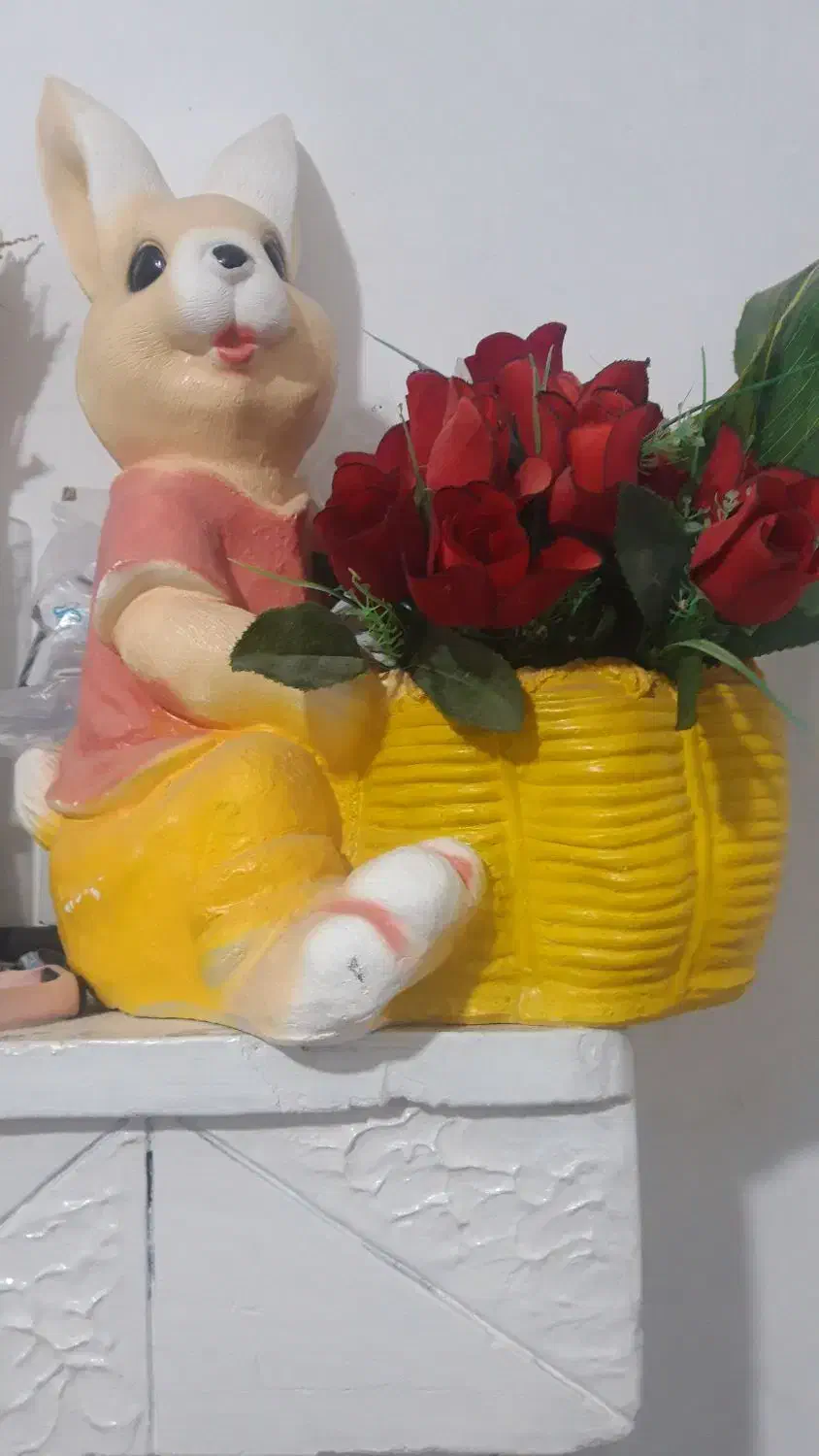 خرگوشی|گل مصنوعی|قم, ناصردیوان|دیوار