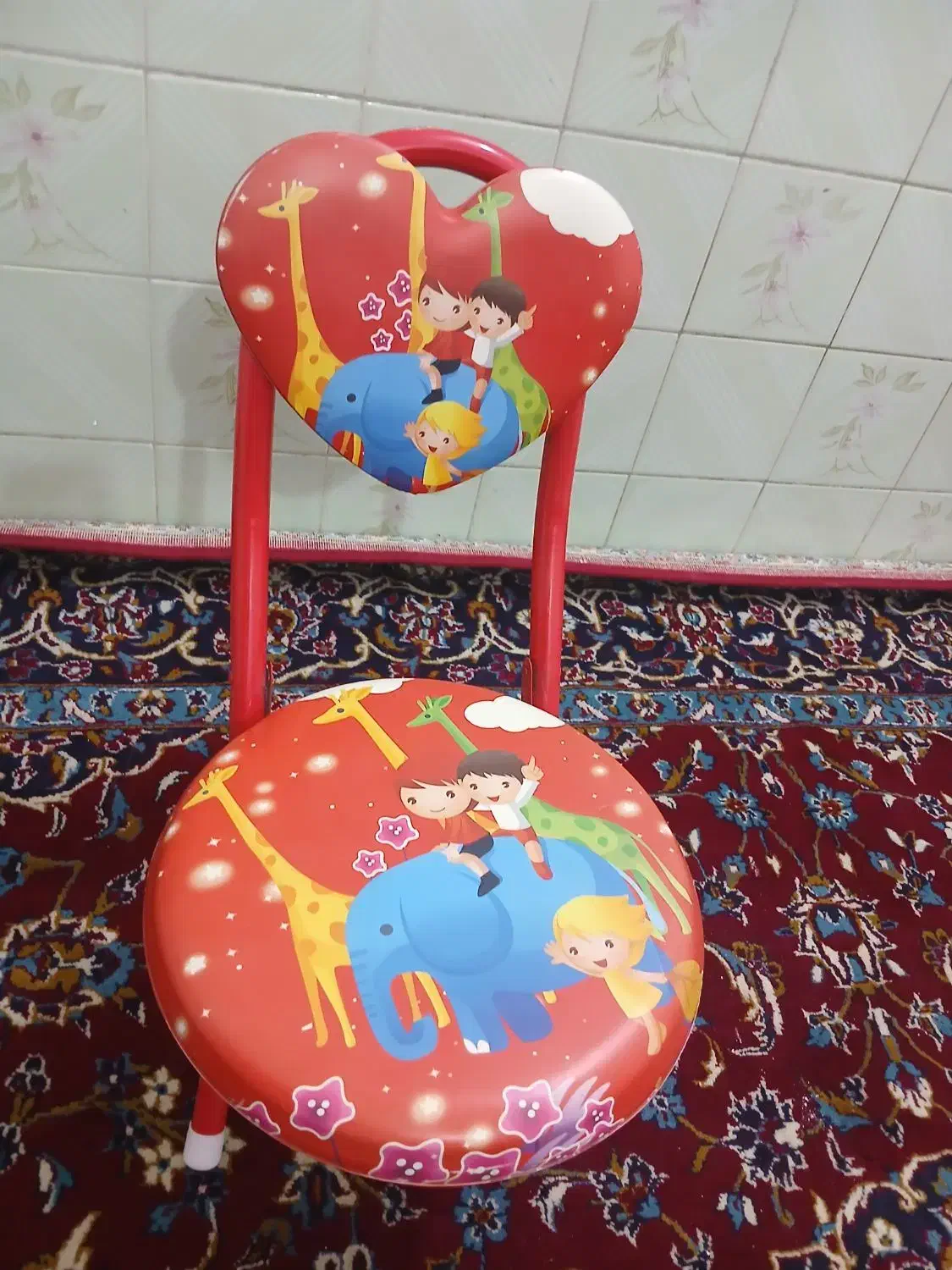 صندلی تاشو بچگانه|تخت و صندلی بچه|زاهدان, |دیوار