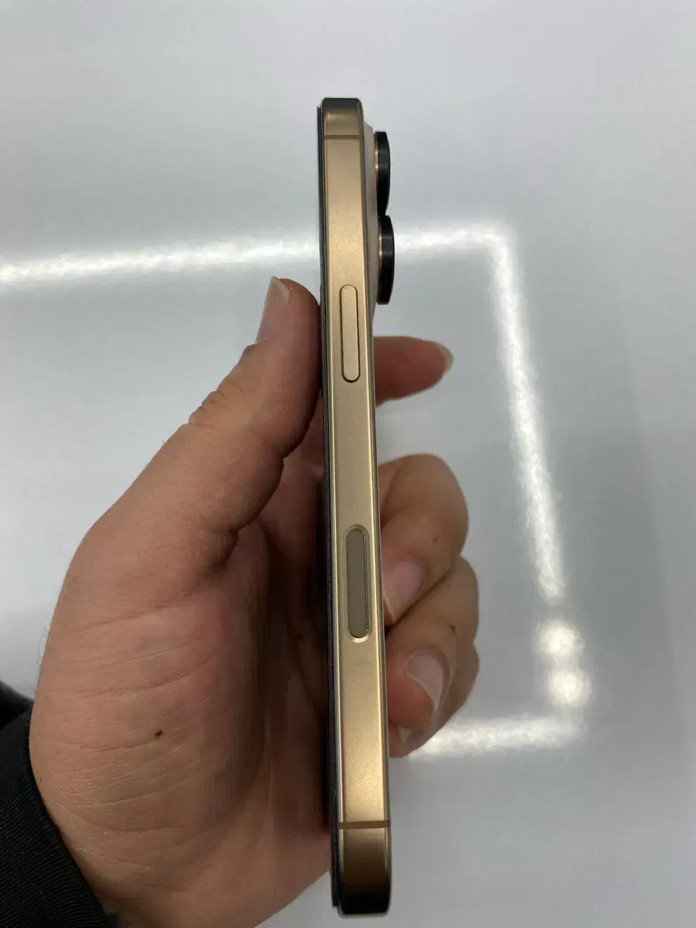 16pro 256|موبایل|سیرجان, |دیوار