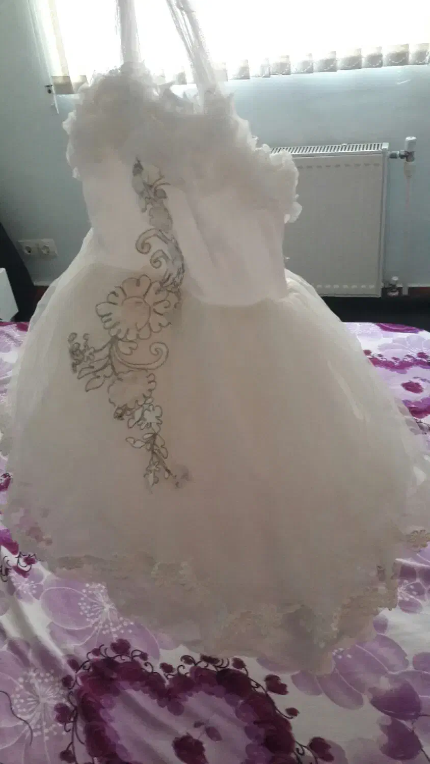 لباس عروس بچگانه تا ۶سال|کفش و لباس بچه|صحنه, |دیوار