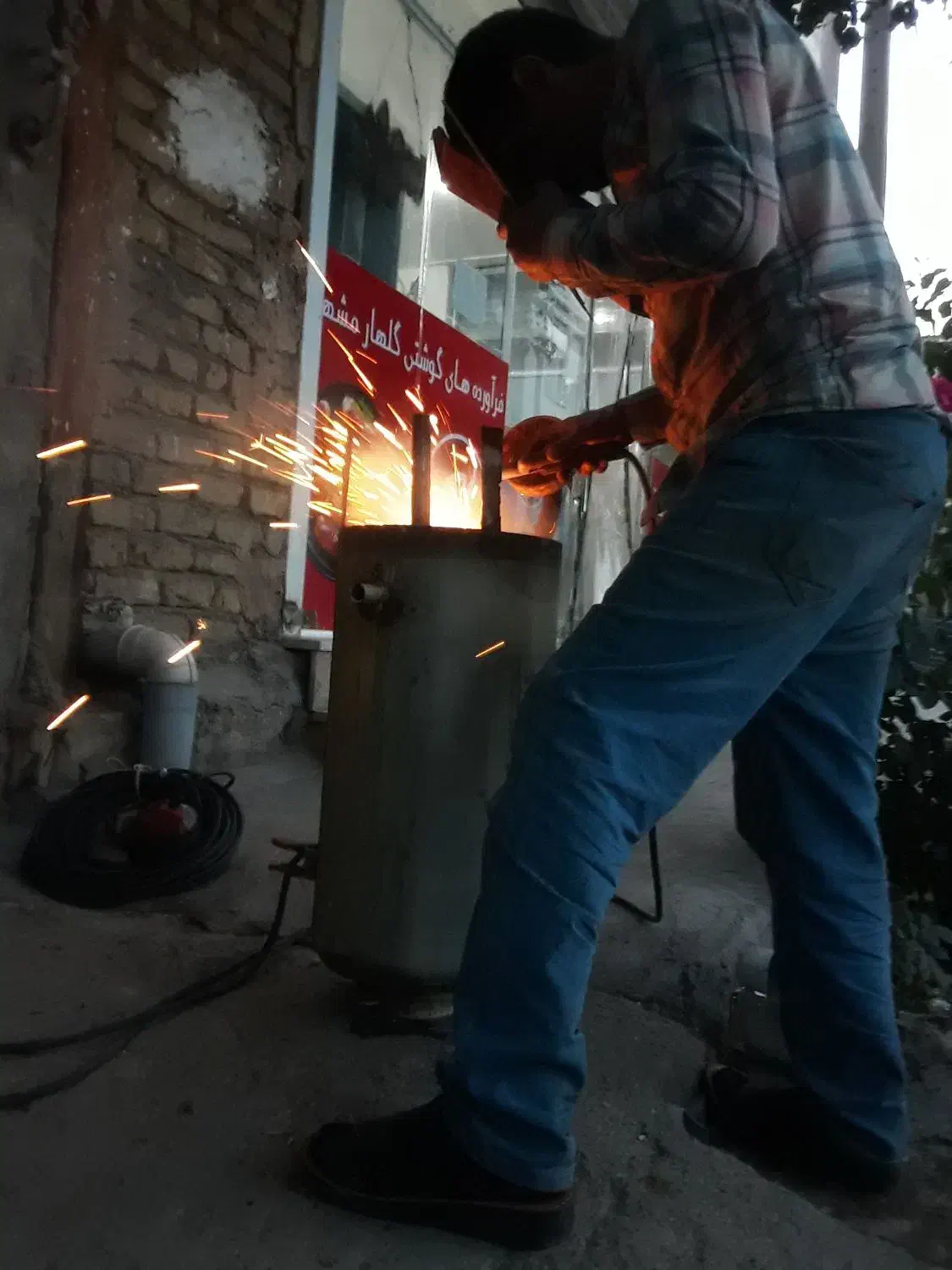 تاسیسات و تعمیرات ابگرمکن ونصب جوشکاری لوله کشی|خدمات پیشه و مهارت|مشهد, چاهشک|دیوار