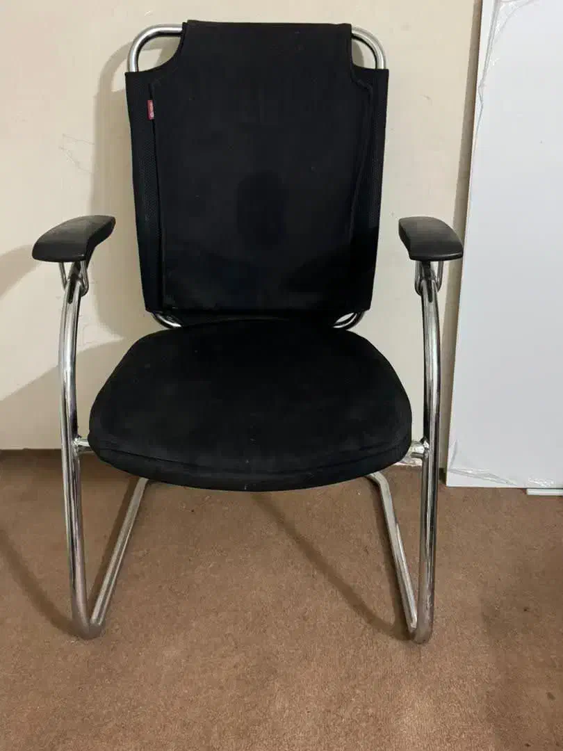 صندلی کنفرانسی جلیقه ای نیلپر nilper مدل۷۱۲ درحدنو|صندلی و نیمکت|مشهد, رضاشهر|دیوار