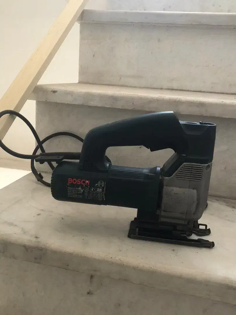 اره چکشی بوش، دریل و دیگر ابزار آلات نجاری اصل|ماشینآلات صنعتی|خسروشاه, |دیوار