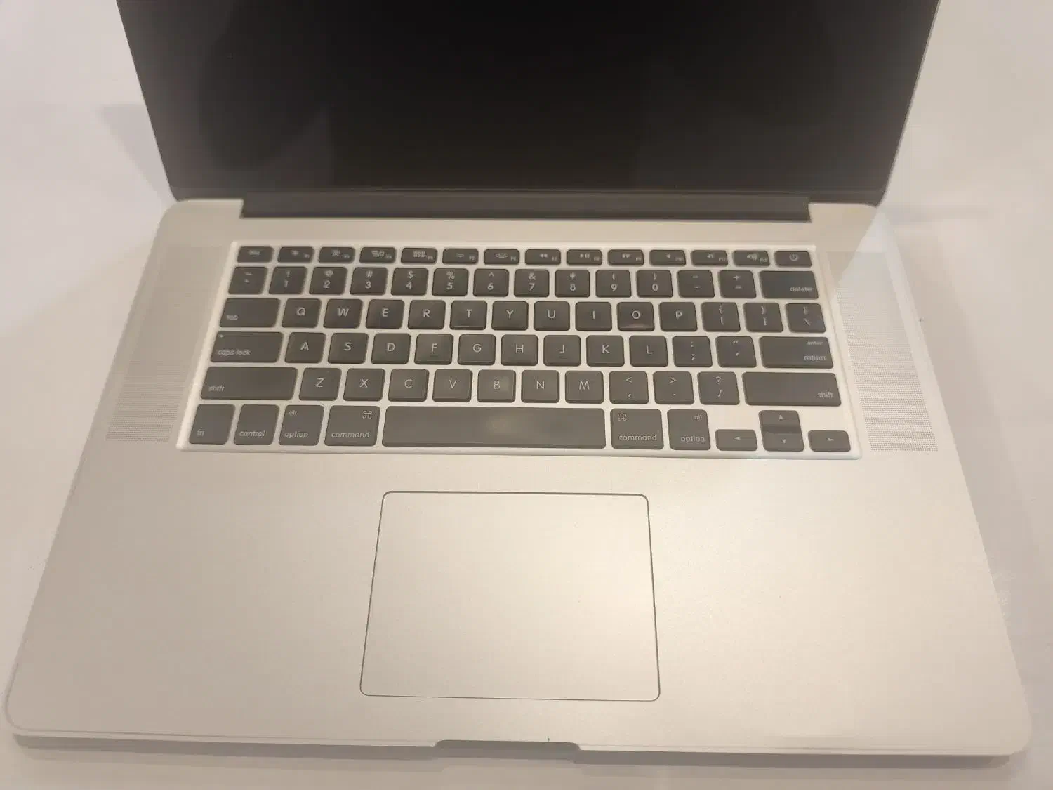 مک بوک پرو ۲۰۱۴|رایانه همراه|کاشان, صنعت|دیوار