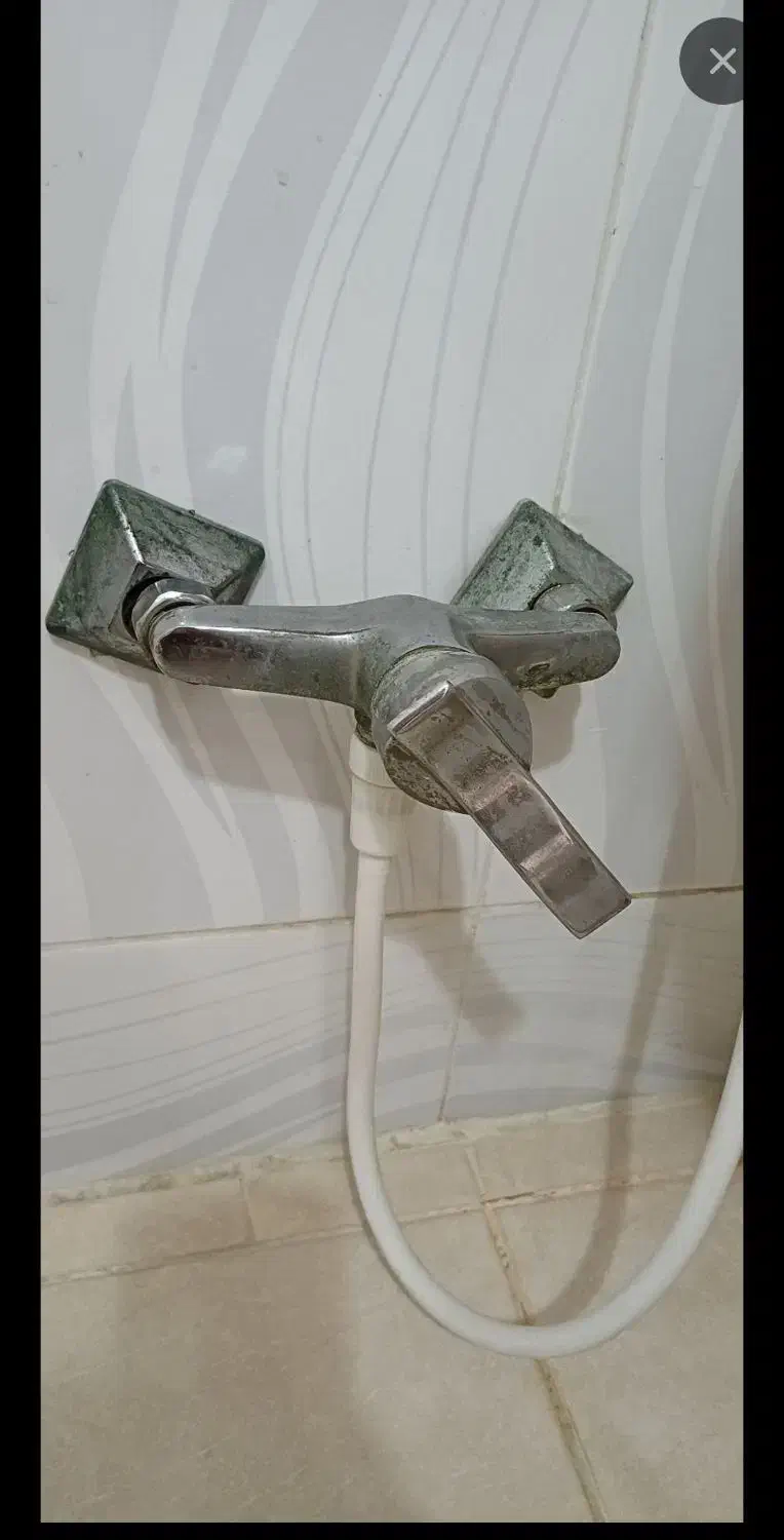 روشویی بهمراه شیرالات|لوازم سرویس بهداشتی|قدس, شهرقدس|دیوار