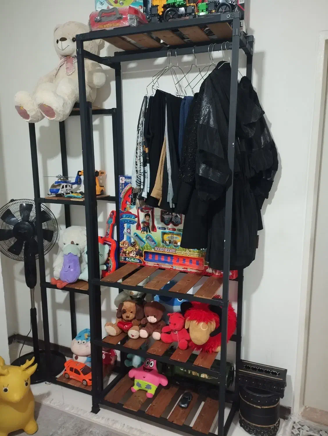 کمد و رگال جالباسی|جاکفشی، کمد، دراور|اندیشه, شهرک مریم|دیوار