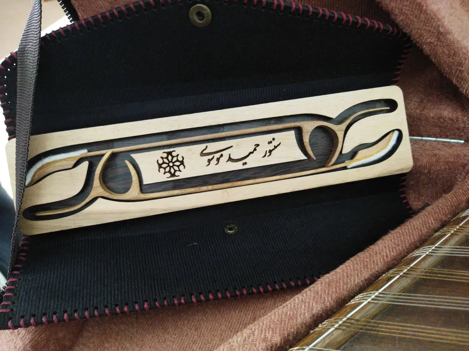 سنتور دو مهره حمید موسوی|سازهای سنتی|سنندج, |دیوار