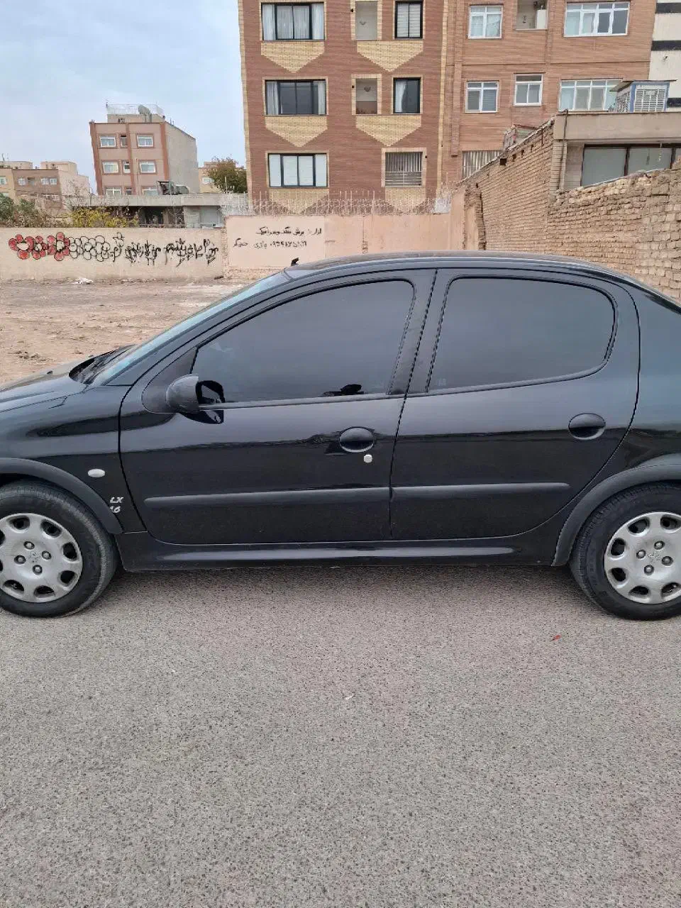 پژو 206 SD مدل ۱۳۹۵ V8 مشکی|خودرو سواری و وانت|شاهینشهر, عطار|دیوار
