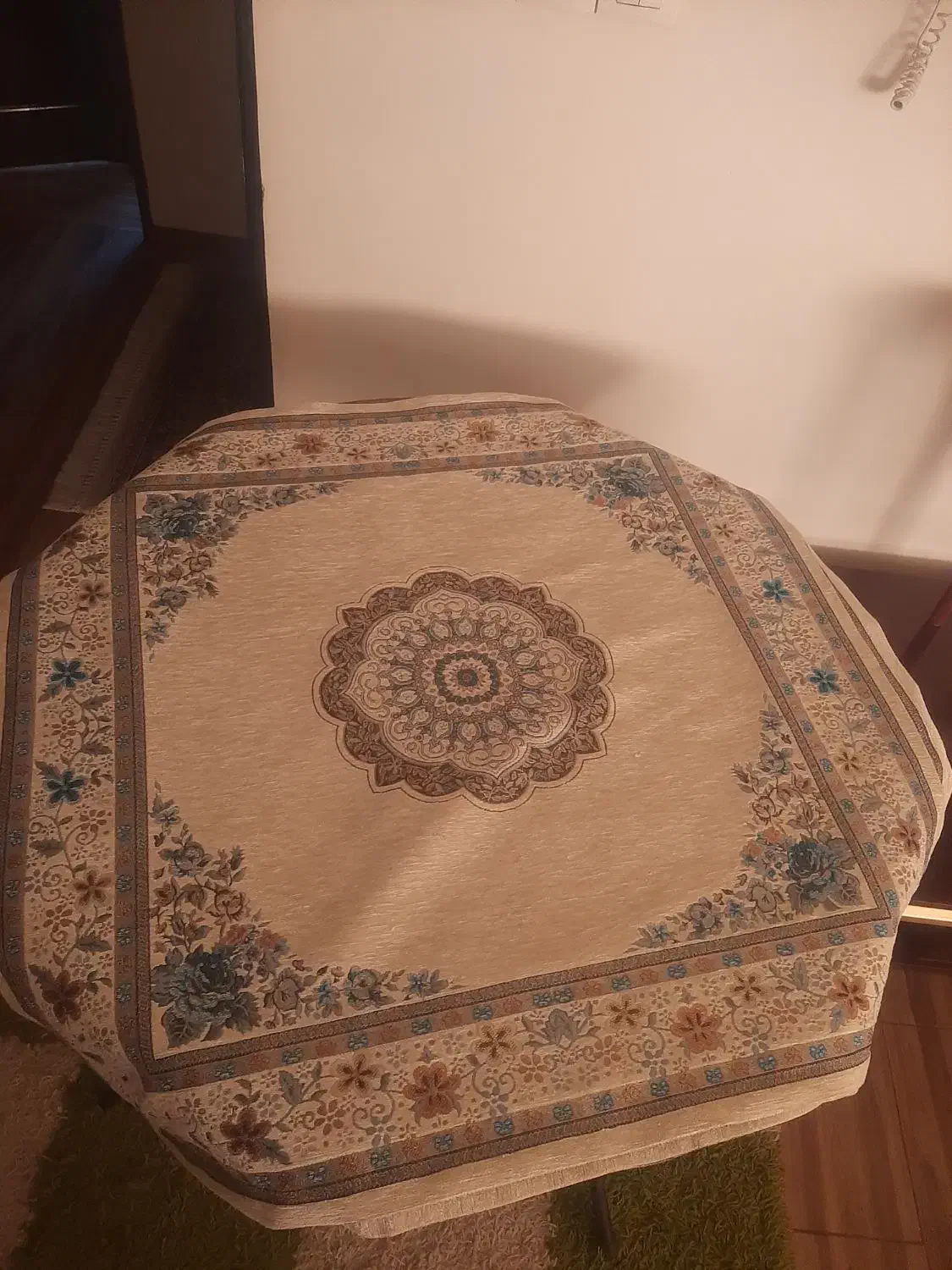 سفره سه متری و دوتارومیزی|سفره، حوله، دستمال آشپزخانه|شیراز, شهرک گلدشت حافظ|دیوار