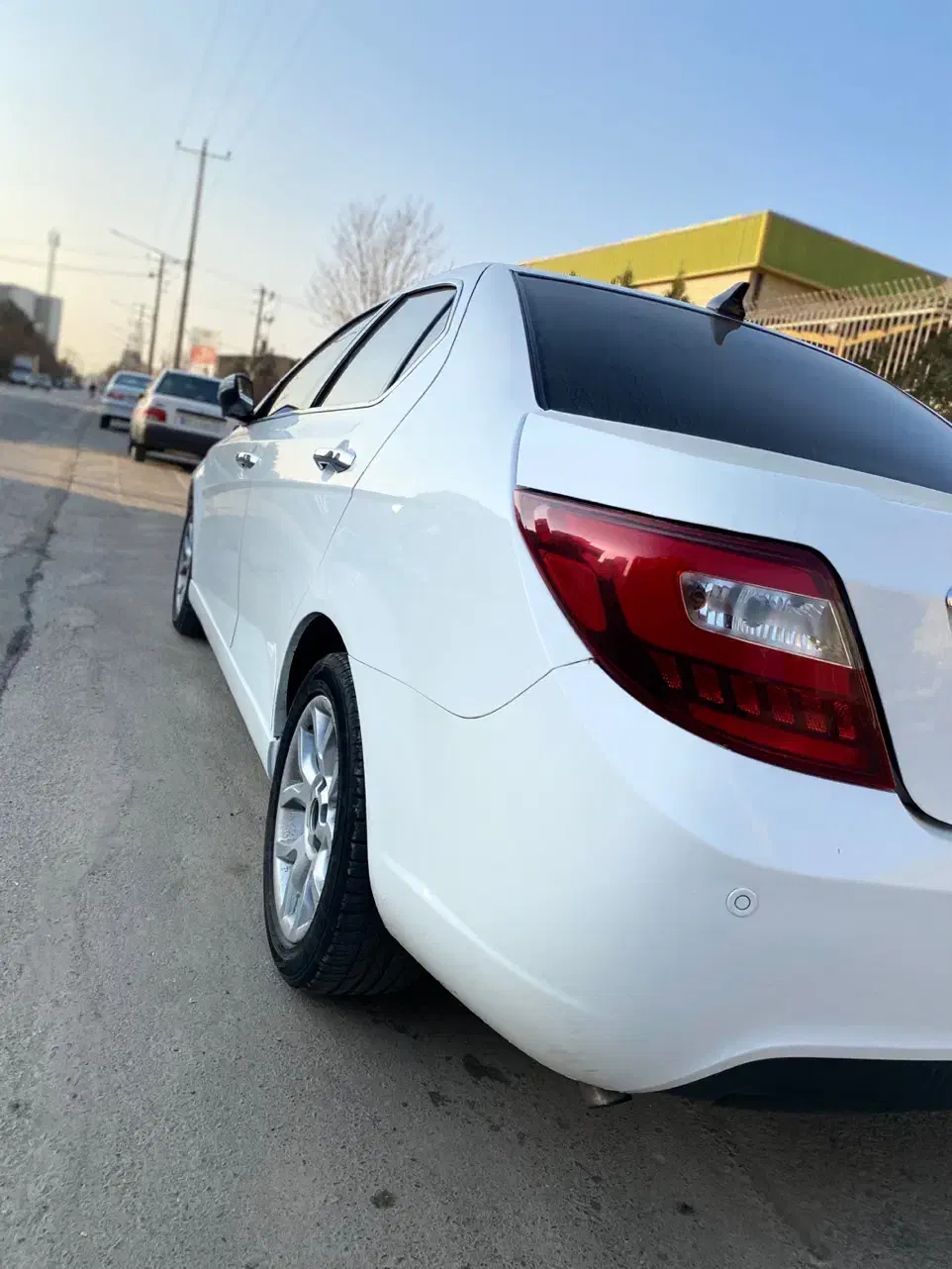 دنا پلاس ۶ دنده توربو گارانتی فعال|خودرو سواری و وانت|مشهد, هدایت|دیوار