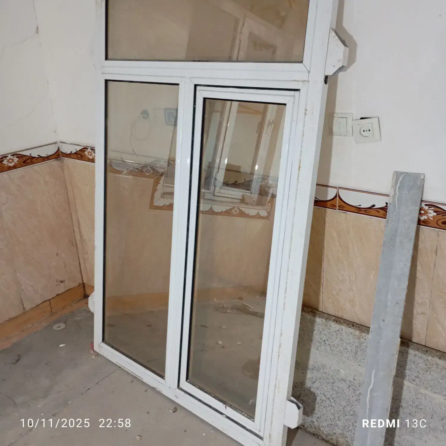 درب وپنچره المینیومی|مصالح و تجهیزات ساختمان|سرعین, |دیوار