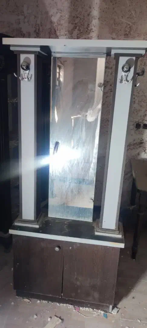 جاکفشی|جاکفشی، کمد، دراور|بم, |دیوار