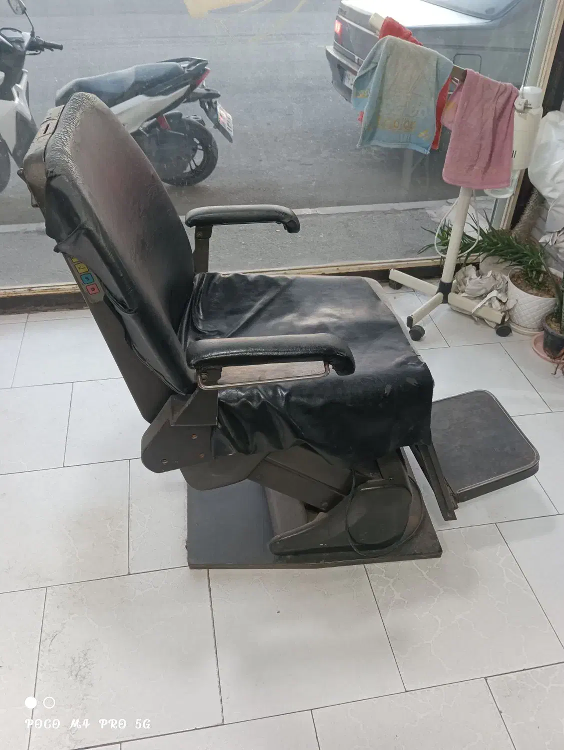 صندلی ارایشگاهی 2 عدد باهم 8 تومن|آرایشگاه و سالن‌های زیبایی|محمدشهر, جعفرآباد|دیوار