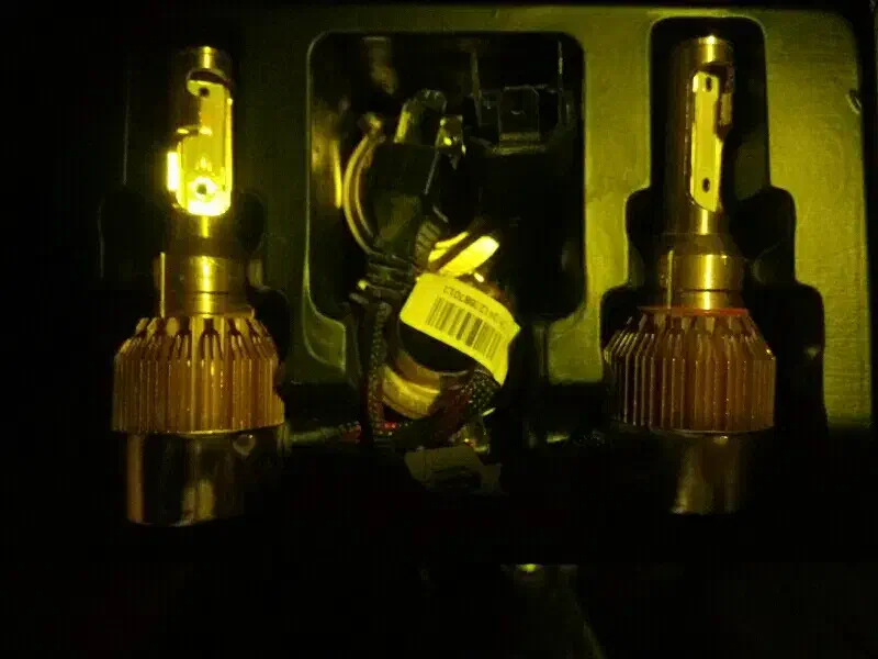 چراغ هدلایت|لامپ و چراغ|گلبهار, شهر جدید گلبهار|دیوار