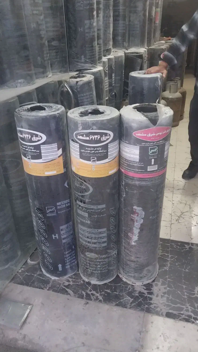 فروش ونصب ایزوگام شرق در تمام نقاط لکه گیری حت1متر|خدمات پیشه و مهارت|مشهد, پنجتن|دیوار