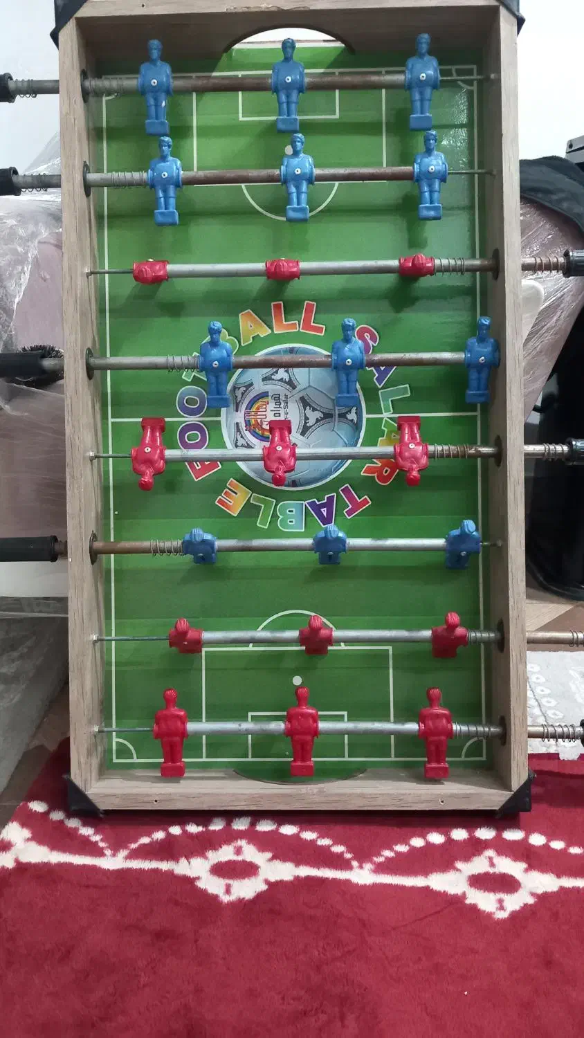 سلام فوتبال دستی تمیز زیاد استفاده نشده|اسباببازی|رشت, حاجی آباد|دیوار