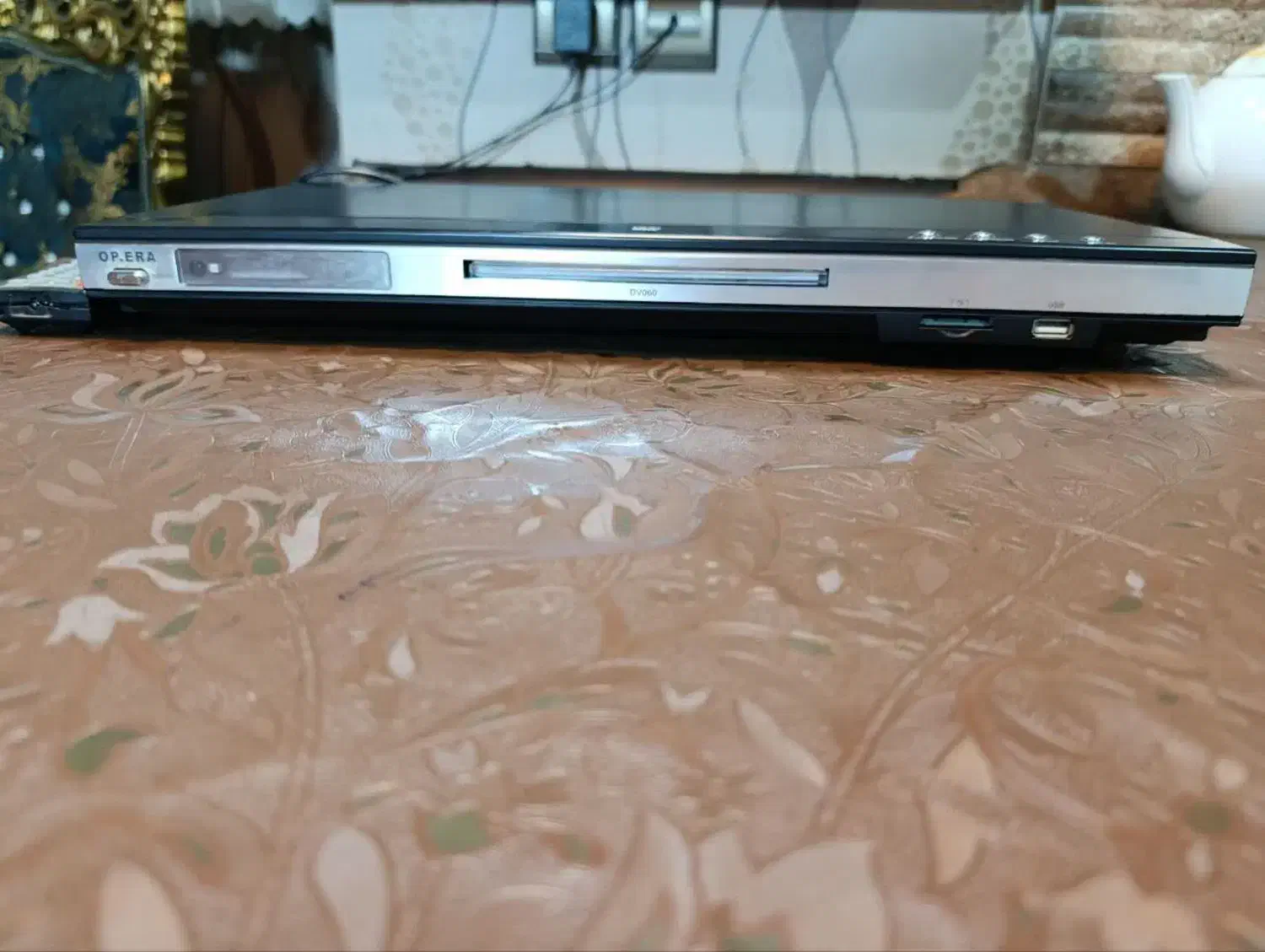 دی وی دی پلیر DVD player|پخشکننده DVD و ویدیو|اصفهان, سرچشمه|دیوار