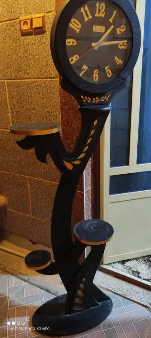 ساعت تمیز با قیمت مناسب|ساعت دیواری و تزئینی|آبادان, |دیوار