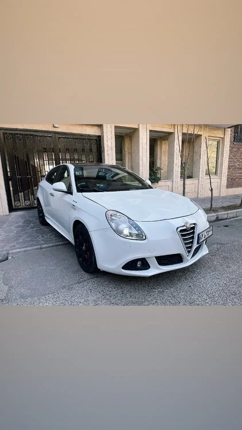 الفا جولیتا مدل 2012 فول کامل بسیار سالم|خودرو سواری و وانت|تهران, زعفرانیه|دیوار