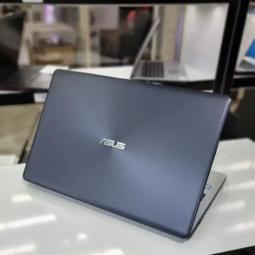 اسوس گرافیک4|رایانه همراه|گراش, |دیوار