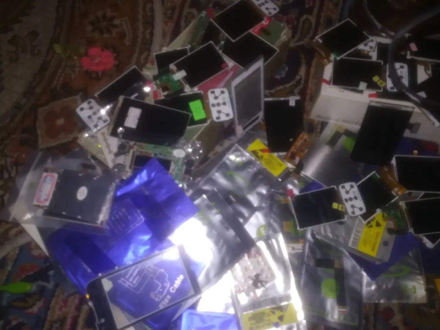 انواع تاج گوشی معمولی وقدیمی وجدید|لوازم جانبی موبایل و تبلت|محلات, |دیوار