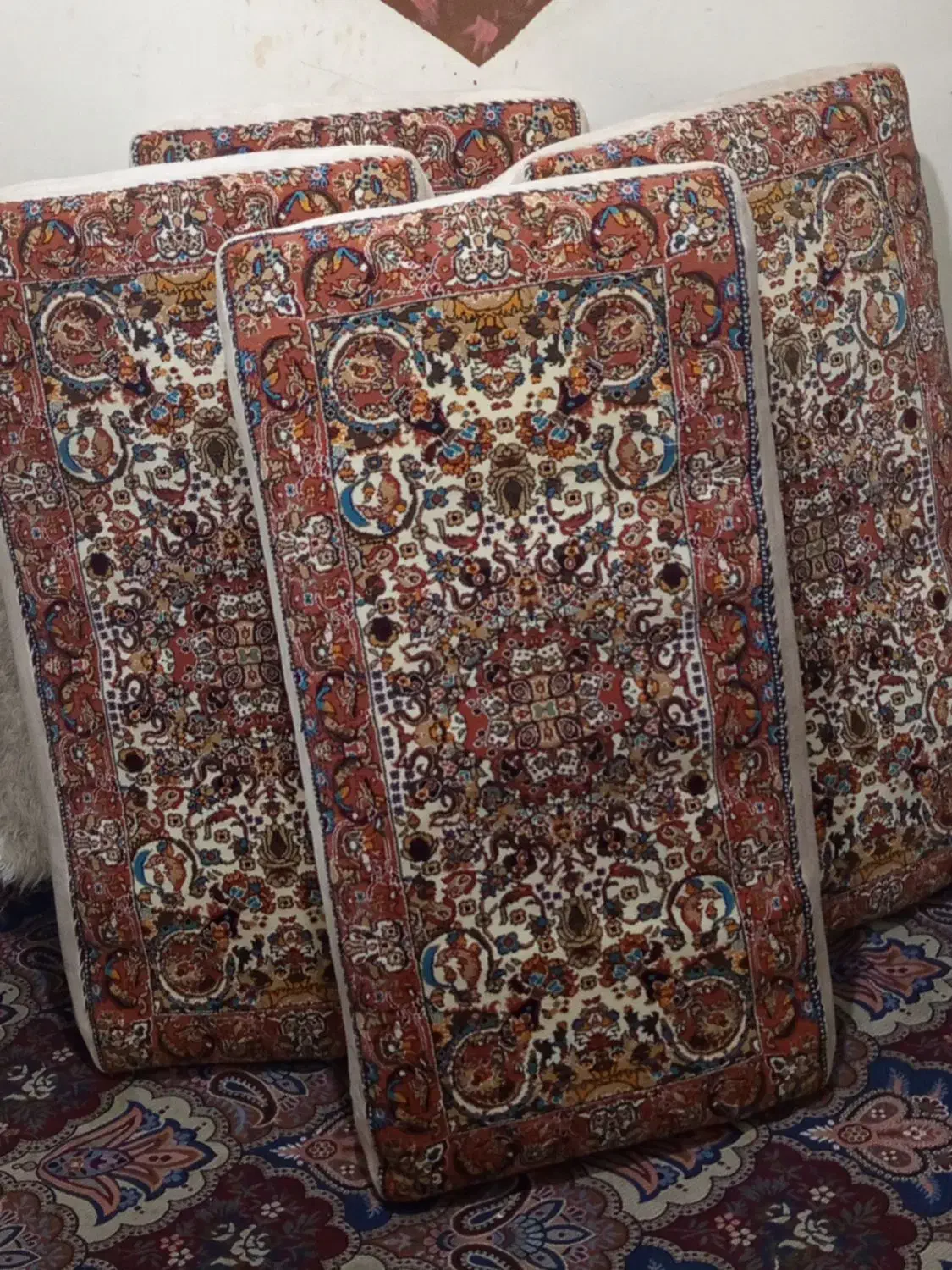 پشتی|پشتی|تبریز, |دیوار