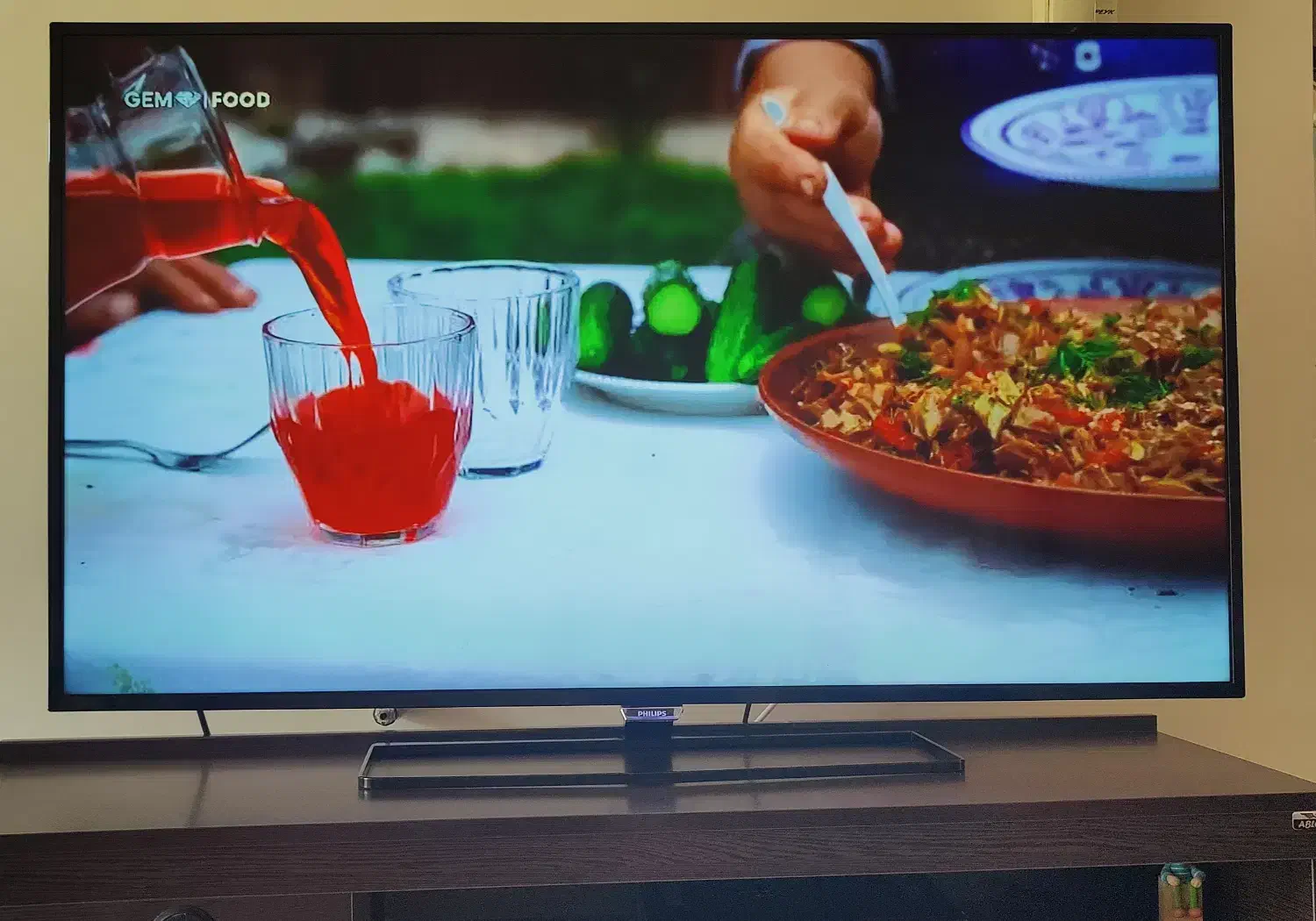 تلویزیون ۵۰ اینچ فیلیپس Philips|تلویزیون و پروژکتور|اصفهان, شهید رجایی|دیوار
