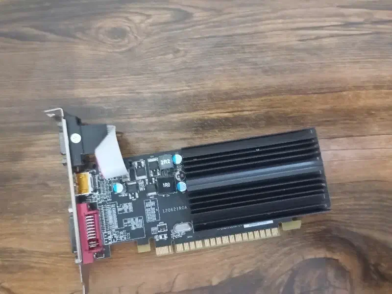 کارت گرافیک 2gig DDR3|قطعات و لوازم جانبی رایانه|تبریز, |دیوار