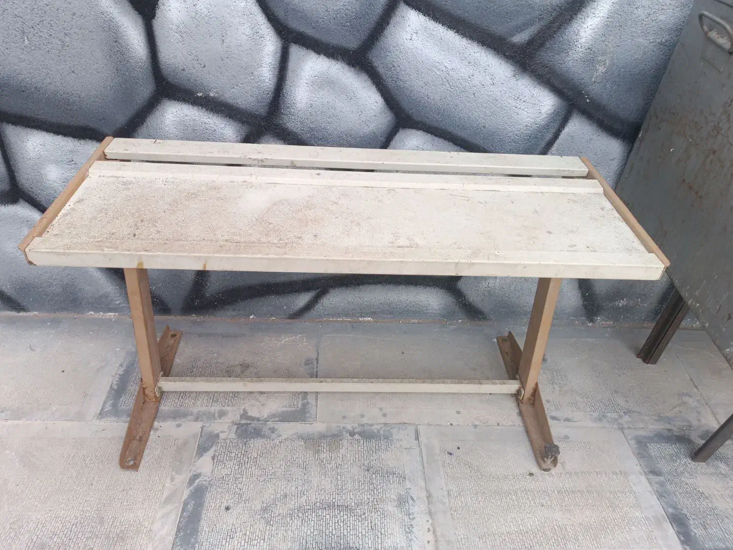 میز پایه ماشین بافتنی و صندق قدیمی|لوازم خیاطی و بافتنی|تربت‌حیدریه, شهرک ولیعصر|دیوار