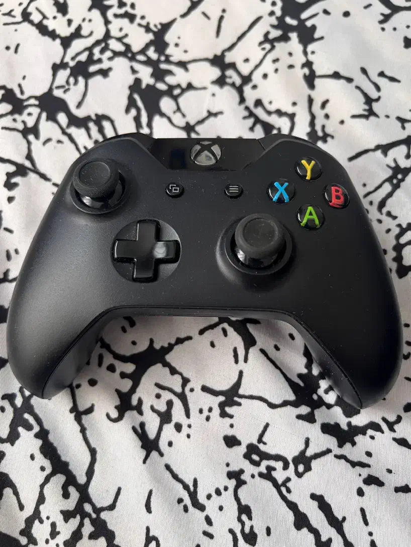 xbox one fat 1 TB|کنسول، بازی ویدئویی و آنلاین|اصفهان, باغ نگاره|دیوار