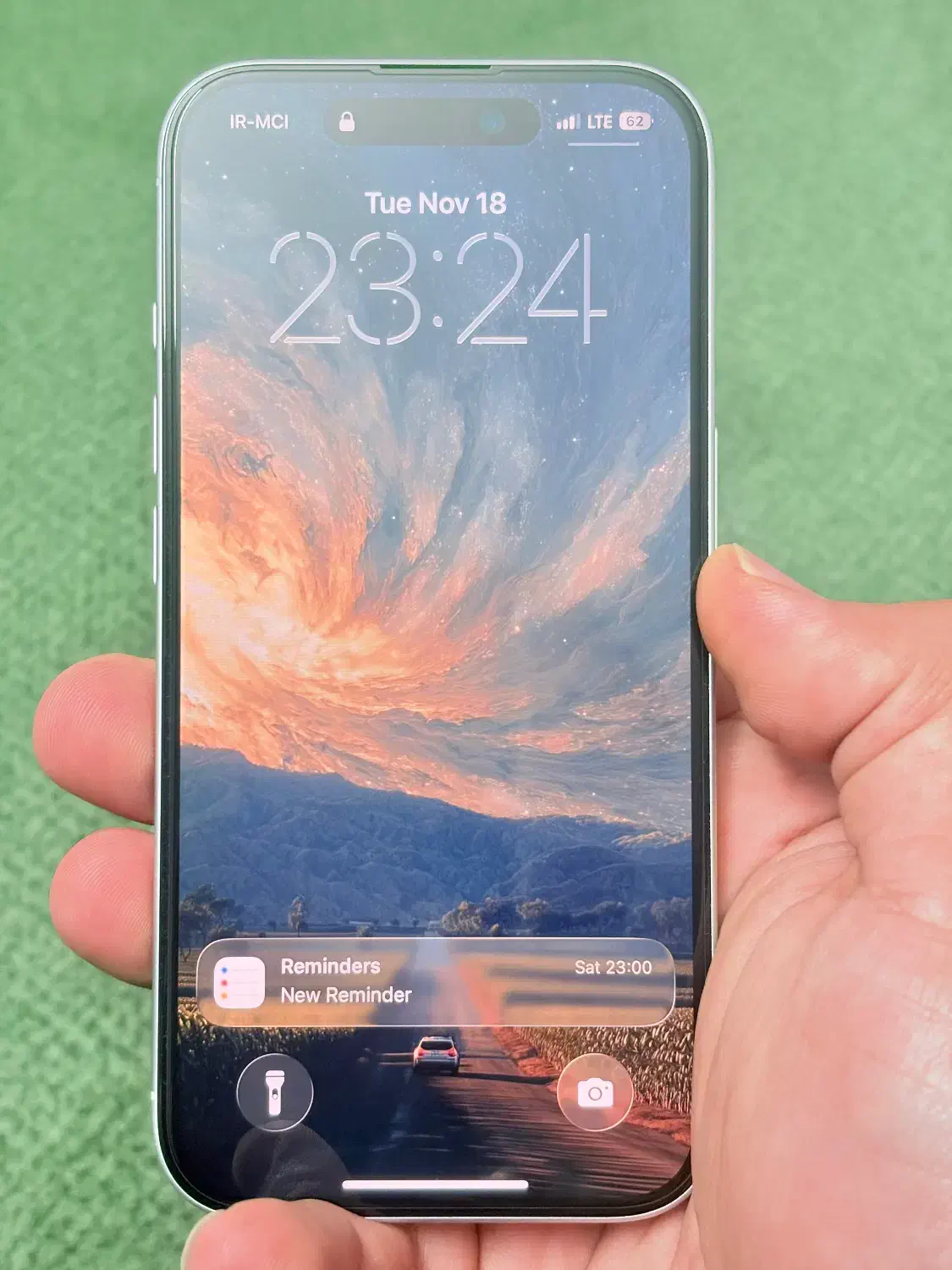 آیفون ۱۶ نرمال ۱۲۸ گیگ - رم ۸|موبایل|سلطانیه, |دیوار