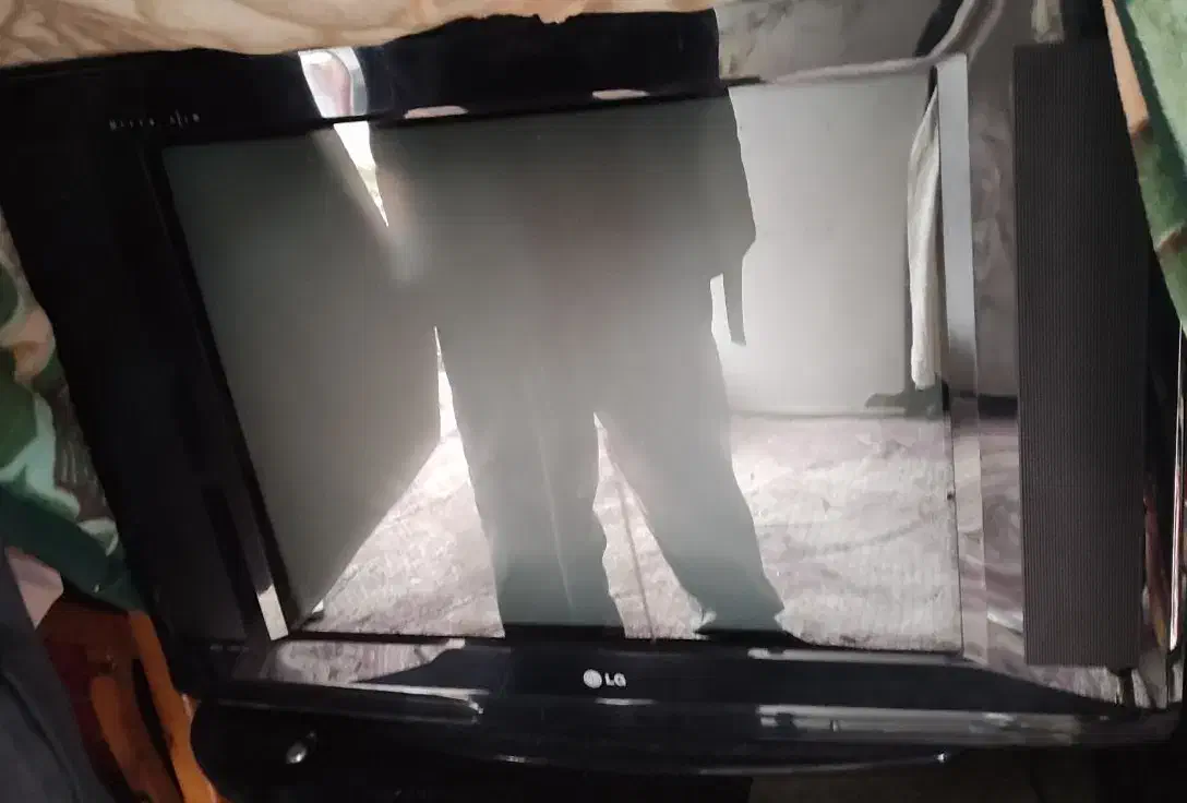 تلوزیون الجی|تلویزیون و پروژکتور|رشت, دیلمان|دیوار